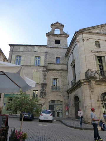 A Pezens, la Maison Consulaire est dervenue la Maison des Métiers d'Art.