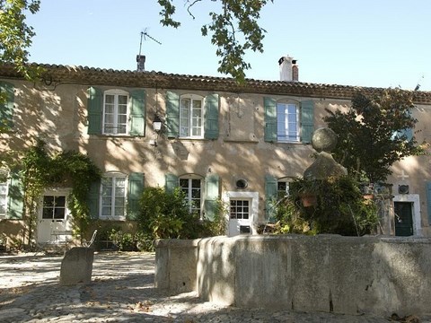 Villeneuvette cité drapière, Manufacture Royale  conçue par Colbert.